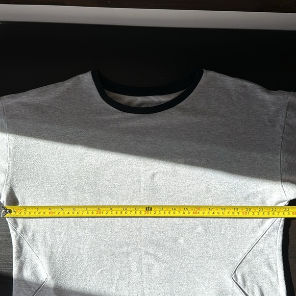 Soho sweatshirt dress LOVE graphic repeats along hem Size Large - Picture 14 of 14